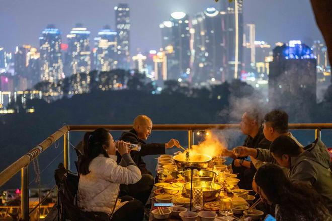 庆火锅“涮出”3千亿大市场麻将胡了网址热辣滚烫！重(图1)
